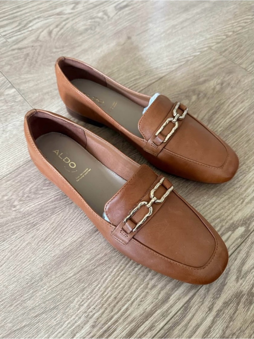 ALDO Tan Leather Loafers with Gold Chain Accent NWOB